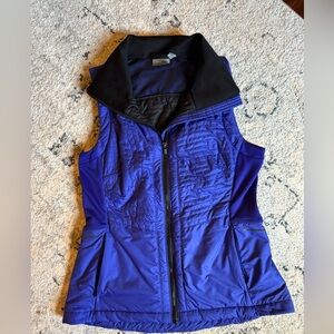 Athleta Sprinter Vest size medium in Vibrant Cobalt